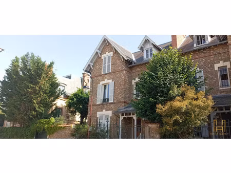 maison de ville à vendre dans le quartier notre dame