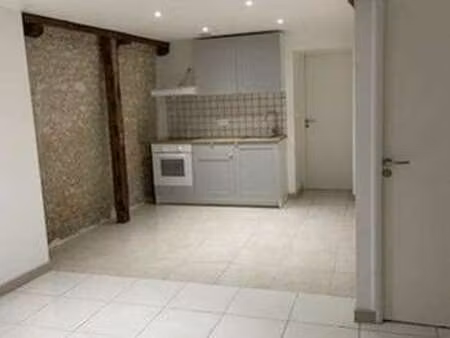 location appartement 2 pièces à orléans (45000) : à louer 2 pièces / 39m² orléans