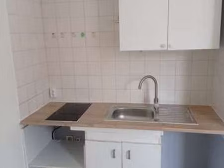 location appartement t1 à tours (37000) : à louer t1 / 18m² tours