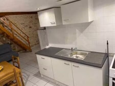 location appartement 2 pièces meublé à bagnols-sur-cèze (30200) : à louer 2 pièces meublé 