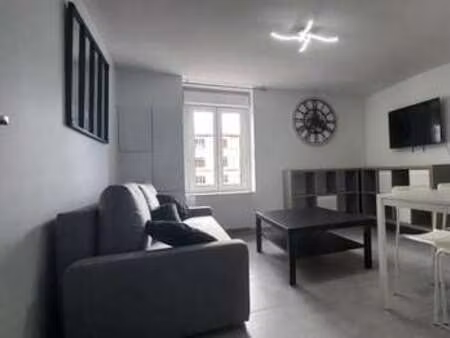 location appartement 3 pièces meublé à bédarieux (34600) : à louer 3 pièces meublé / 46m² 