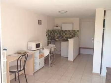 location appartement t1 meublé à mauguio (34130) : à louer t1 meublé / 25m² mauguio