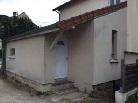 location appartement t1 meublé à fontenay-le-fleury (78330) : à louer t1 meublé / 25m² fon