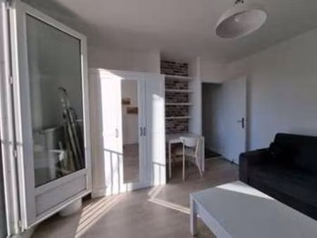 location appartement t1 meublé au bourget (93350) : à louer t1 meublé / 26m² le bourget