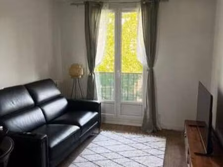 location appartement 3 pièces meublé à nanterre (92000) : à louer 3 pièces meublé / 47m² n