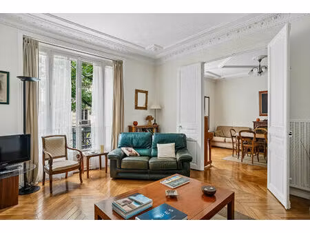 exclusivité - paris xv - avenue félix faure - appartement familial avec trois chambres.