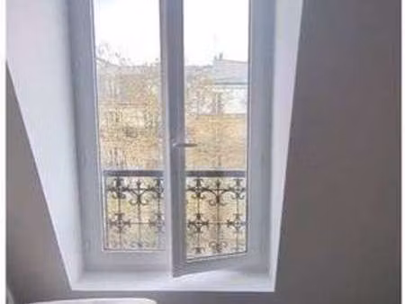 location appartement t1 meublé à paris 18e (75018) : à louer t1 meublé / 10m² paris 18e