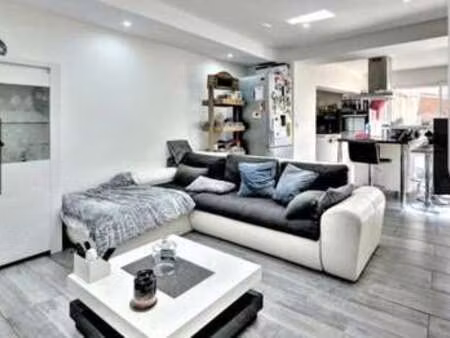 location appartement 3 pièces à soignolles-en-brie (77111) : à louer 3 pièces / 75m² soign