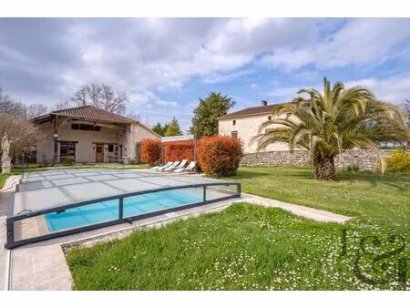 grange en pierre rénovée avec gîte à vendre entre villeneuve-sut-lot et agen