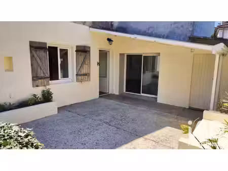 maison à castets-en-dorthe (33210)