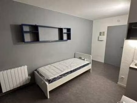 location appartement t1 meublé à guyancourt (78280) : à louer t1 meublé / 19m² guyancourt