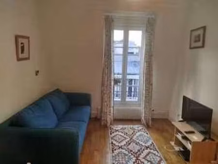 location appartement 2 pièces meublé à paris 18e (75018) : à louer 2 pièces meublé / 38m² 