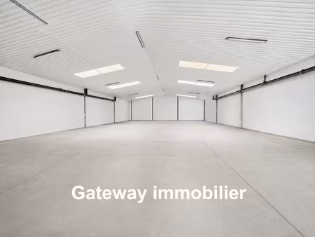 entrepôt 541m2 à riom 63200