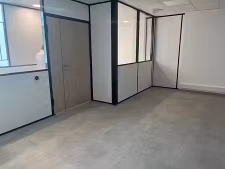 location locaux professionnels 1 pièce 42.2 m² à limeil-brevannes (94450)  420 €