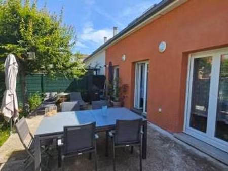 location maison meublé à la norville (91290) : à louer meublé / 87m² la norville