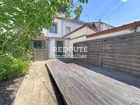 à vendre: charmante maison avec exterieur- centre-ville