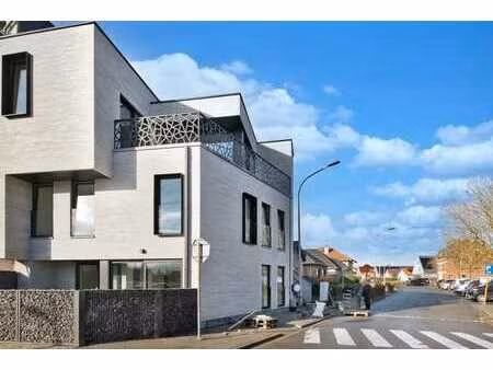 appartement neuf d'une chambre dans le centre de vlezenbeek.