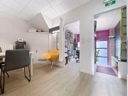 surface de 50m² polyvalente idéale pour profession libérale