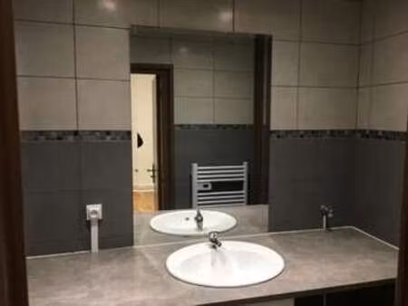 location appartement 2 pièces à saint-fons (69190) : à louer 2 pièces / 40m² saint-fons