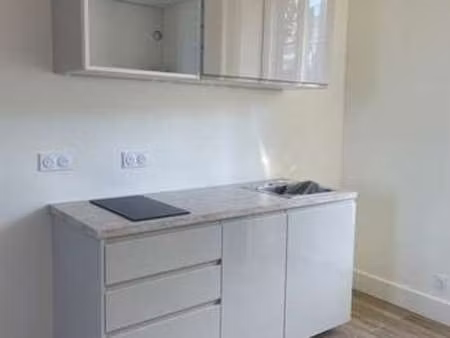 location appartement t1 à bron (69500) : à louer t1 / 22m² bron