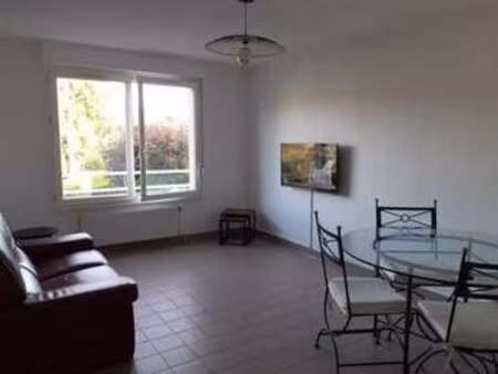 location appartement 2 pièces meublé aux echarmeaux (69870) : à louer 2 pièces meublé / 58