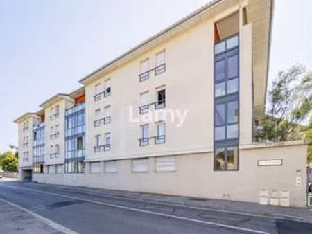 location appartement 3 pièces meublé à francheville (69340) : à louer 3 pièces meublé / 55