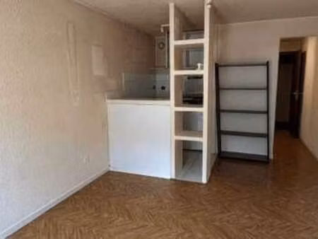 location appartement 2 pièces à lourdes (65100) : à louer 2 pièces / 34m² lourdes