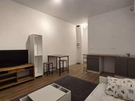 location appartement t1 meublé à armentières (59280) : à louer t1 meublé / 32m² armentière