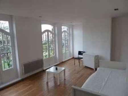 location appartement t1 meublé à lille (59000) : à louer t1 meublé / 33m² lille