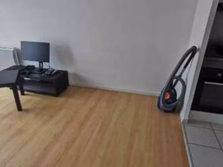 location appartement 2 pièces meublé à valenciennes (59300) : à louer 2 pièces meublé / 42