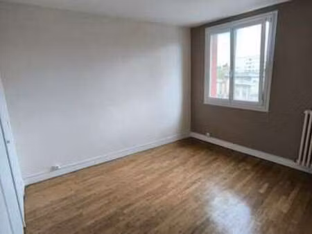 location appartement 2 pièces à prix-lès-mézières (08000) : à louer 2 pièces / 54m² prix-l