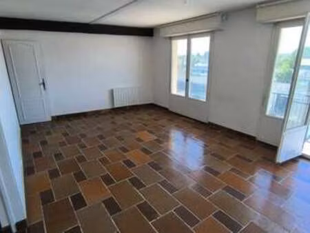 location appartement 3 pièces à prix-lès-mézières (08000) : à louer 3 pièces / 69m² prix-l