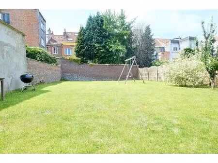 immeuble mixte à vendre avec terrasse et jardin   jette (vbe39886)