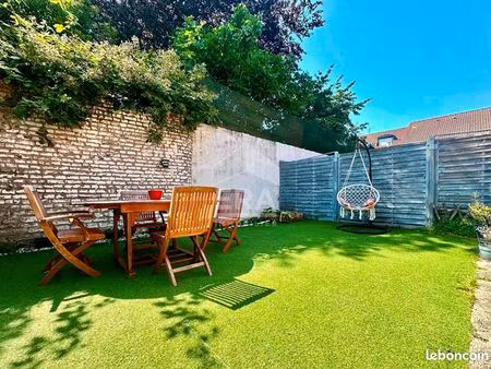 maison 6 pièces 77 m²