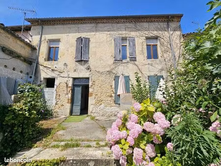 maison 14 pièces 32 m²