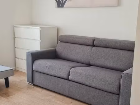 t1 meublé de 30 m² avec extérieur privatif