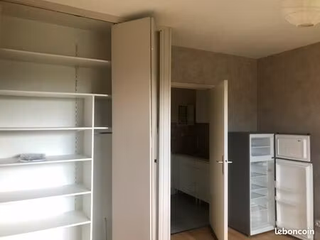 studio etudiant proche chu 22m2