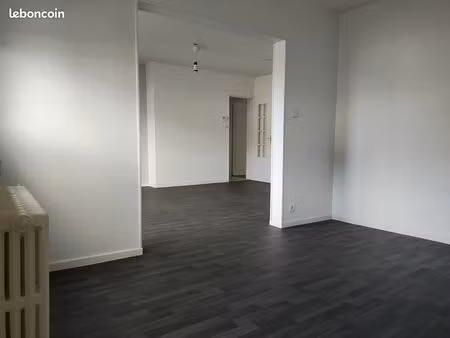 • grand t3 lumineux 67 m²  thionville — garage  cave  proche luxembourg