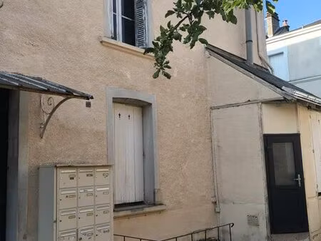 t2 meublé au calme dans les prébendes