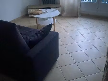 à louer studio meublé