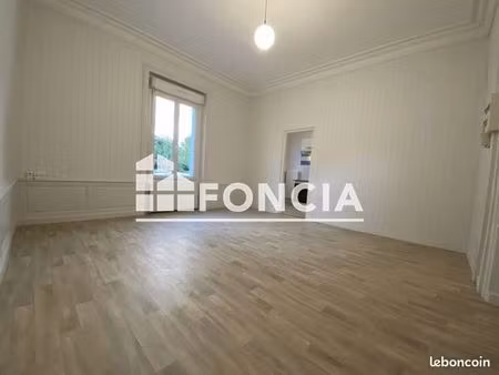 studio 1 pièce 32 m²