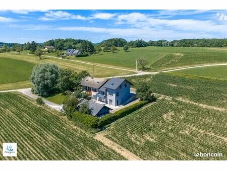 triplex 5 pièces 138 m²