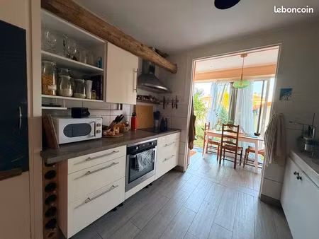 loue appartement lumineux sur bacalan (de 68m² - t3) avec jardin