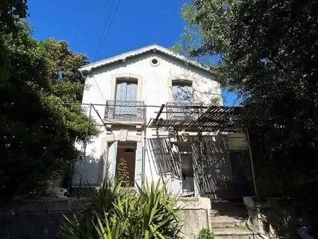 maison avec jardin dans résidence
