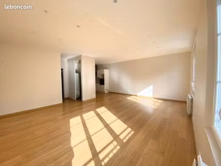 appartement rare à la location. valognes centre