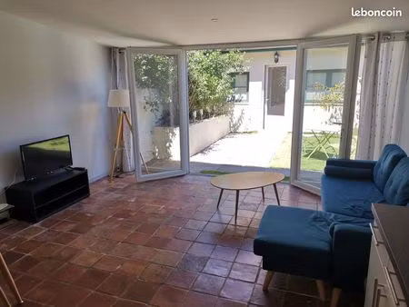 t2 40m² avec climatisation  jardin privatif + petit atelier 12m² et internet illimité