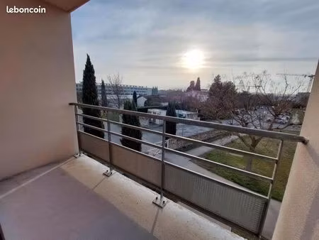 studio 1 pièce 24 m²