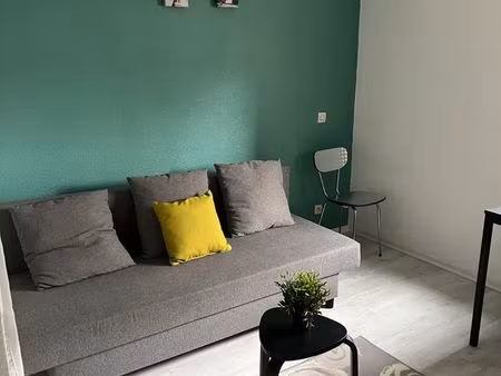 studio rénové et meublé