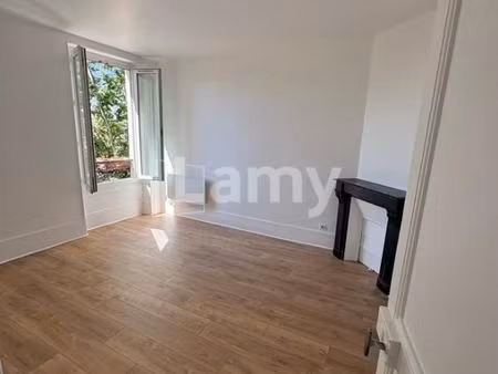 appartement 3 pièces 44 m²