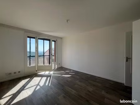 appartement 4 pièces 81 m²